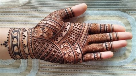 Best Hartalika Teej Mehndi Designs For