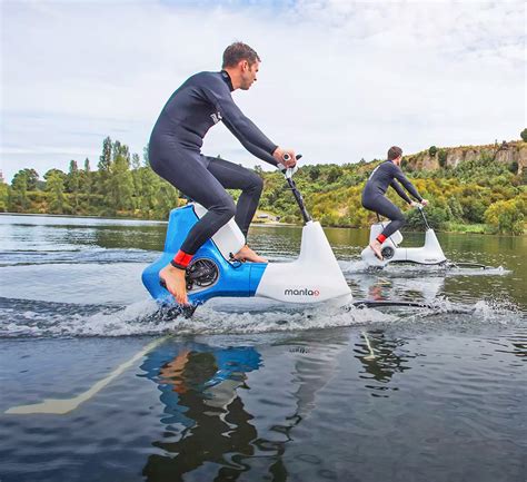 Используйте водный велосипед Manta для активного отдыха на воде и ...