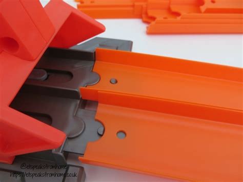 Hot Wheels Track Builder Stunt Bridge Review Et Speaks From Home