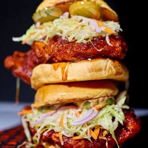 LEOS HOT CHICKEN Updated July 2025 27 Photos 1540 E El Monte Way Dinuba California