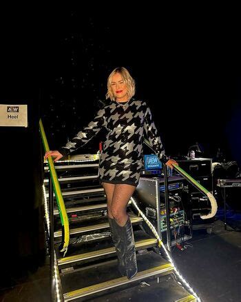 Renee Paquette Reneepaquette Nude OnlyFans Page 3 The Fappening Plus