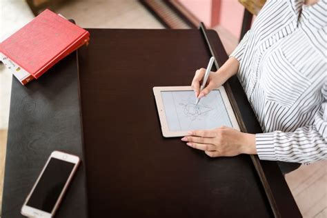 Высокий стол для работы стоя