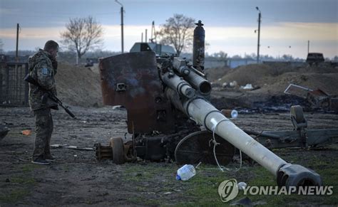 개전 후 9개월첨단 무기·군사장비 시험장 된 우크라이나 연합뉴스