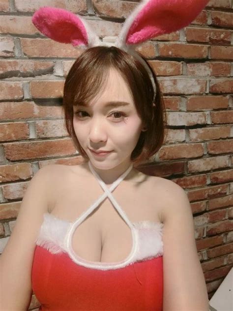 Ng B N N V T Ngo I V A H Hot Girl G Y N T Ng B I V Ng M T Kh Ng V G Ng M T Xinh P