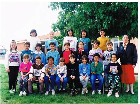 Photo De Classe CM1 1992 De 1992 Ecole Primaire De Saint Lys Copains