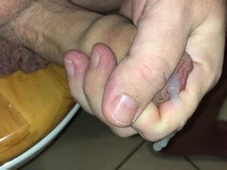 在浴室里射精 Pornhub Gay