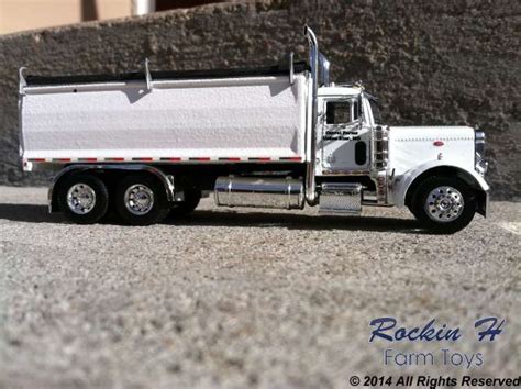 Custom Grain Trucks - Rockin H Farm Toys