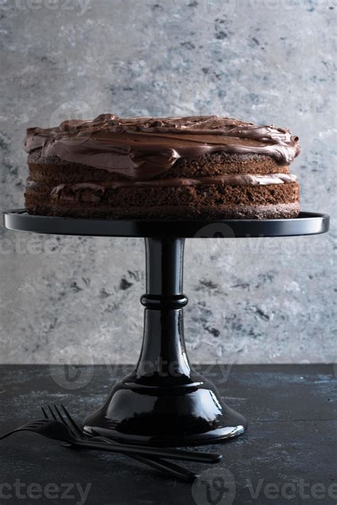 Chocolate Layer Cake 13942990 Stock Photo at Vecteezy