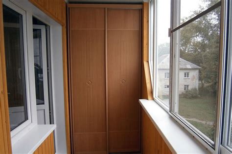 Шкаф на балконе - 77 фото лучших идей в интерьере