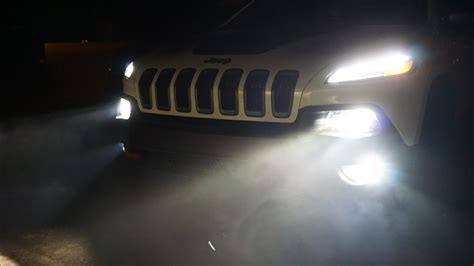 Jeep Grand Cherokee Fog Lights