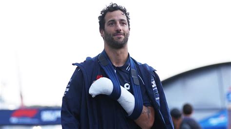 F Daniel Ricciardo Out Of Dutch Grand Prix After Breaking Hand In