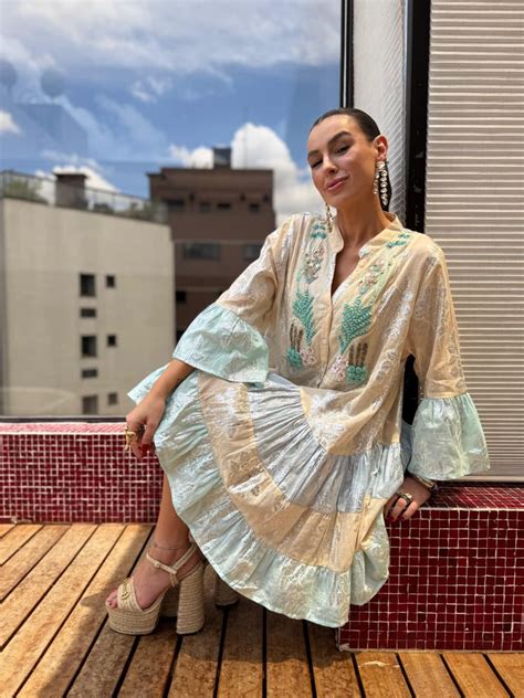 Chemise Curto Gaya Nude Roupas Vestidosyellow Submarine Cal Ado E Moda