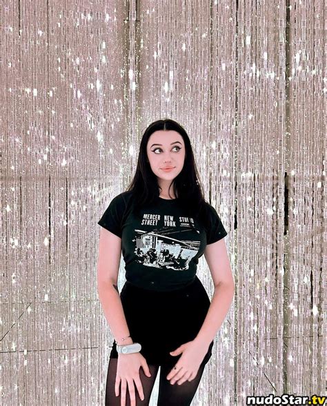 Liv Bevan LivBev Livscopes Nude OnlyFans Photo Nudostar TV