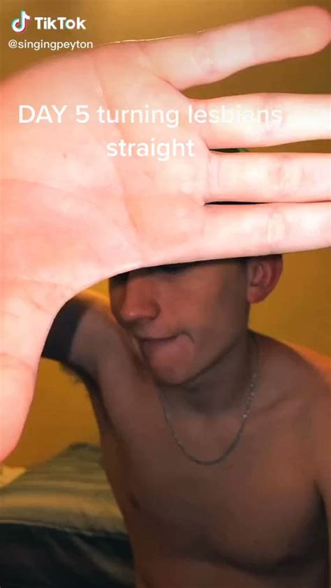 Izzy On Twitter What The Fuck Is This Plshdkdj What Https T Co Bdk Thhpu Twitter