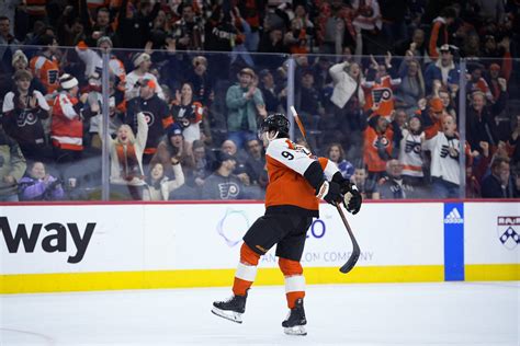 Watch Jamie Drysdale Scores First Flyers Goal