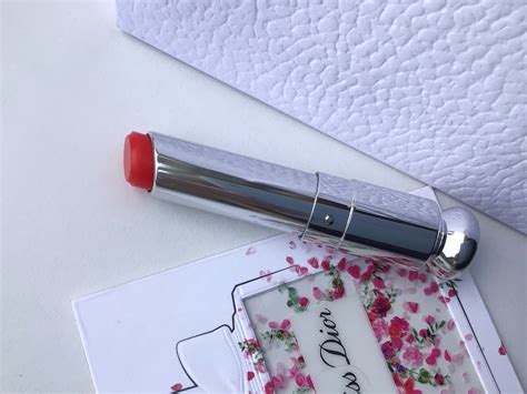 Обновлённый бальзам для губ Dior Addict Lip Glow в оттенке 015 Cherry ...