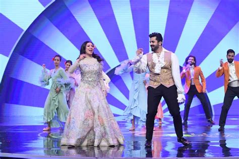 Mahira Khan and Shehryar Munawar set the Lux Style Awards dance floor ...