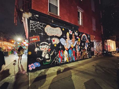 20 Stunning Murals & Street Art in Williamsburg - Your Brooklyn Guide