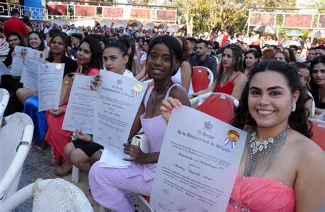 Aporta Universidad de Holguín más profesionales a la sociedad Todo lo