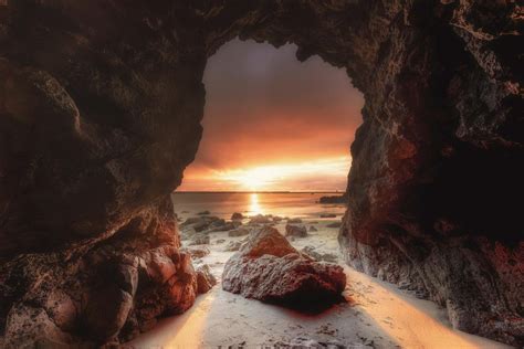 11 Sea Caves To Explore in California