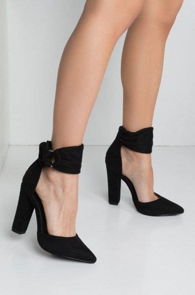 Black Chunky Heels Closed Toe Strap Heels Outfit Black Ankle Strap