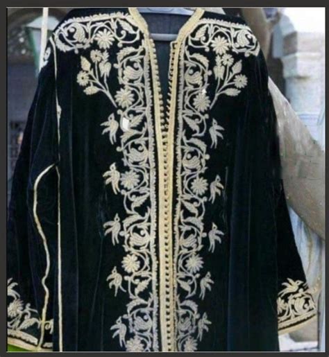 Le Caftan Nta Est Un Caftan Marocain Typique De La Ville De Fez Il