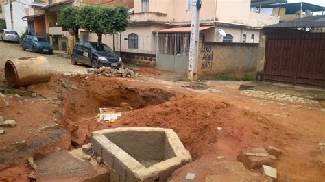 Carangola Not Ciasfala Cidad O Moradores Da Rua Domingos Guarino Pedem