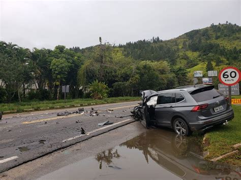 Motorista Fica Ferido Em Acidente Na Rio Santos Em Ubatuba Vale Do