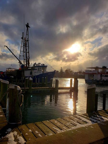 PHOTOS: Hyannis Harbor - CapeCod.com