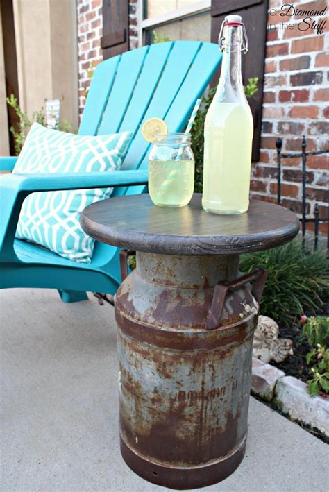 Best Rustic Farmhouse Milk Can Decorating Ideas In