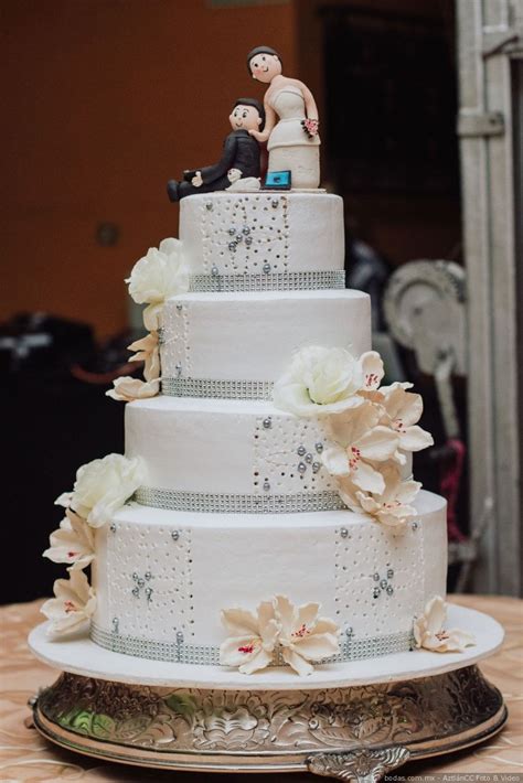 50 Pasteles De Cuatro Niveles Un Rascacielos En Tu Boda Bizcochos De