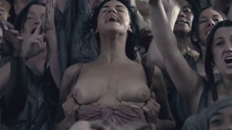 Spartacus Blood and Sand nude pics Страница 7