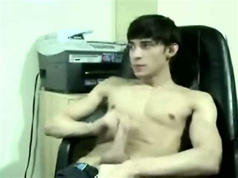 Randy Amateur Twinks Abusing Himself BoyFriendTV