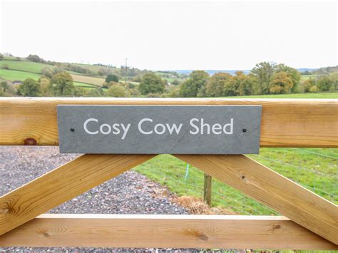 The Cosy Cowshed Dalwood Devon Self Catering Property Reviews