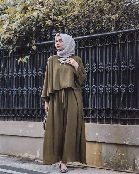 OOTD Hijab Warna Hijau Army – Paduan Warna Hijau Army - Delia Hijab