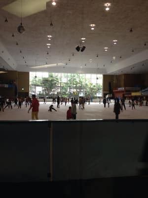 Macquarie Ice Rink in Macquarie Park, Sydney, NSW, Skating Rinks ...