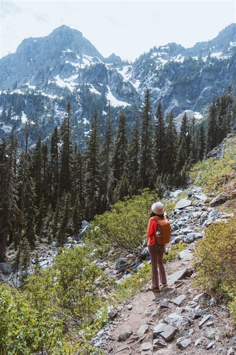 Snow Lake Trail in Washington: Hiking Guide