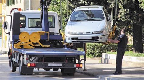 La Dgt Alerta De Que Pueden Embargarte El Coche Por Este Motivo