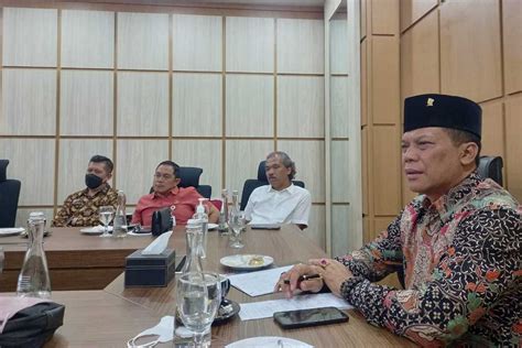 Komisi C DPRD Batu Dukung Program Pembelajaran Kitab Suci Bagi Pelajar