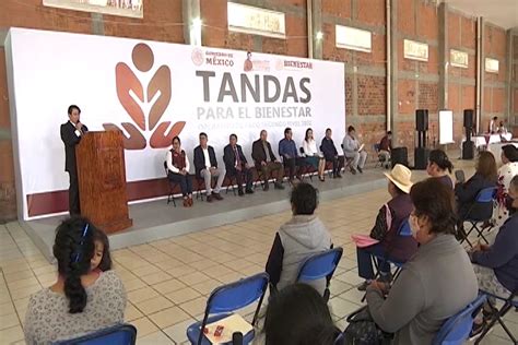 Entregan autoridades microcréditos del programa Tandas para el