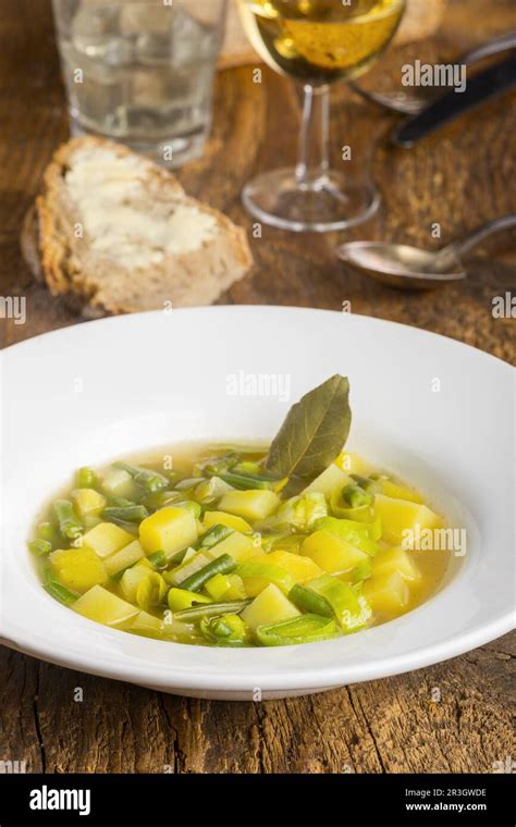 Kartoffel Bohnen Suppe Aus Luxemburg Hi Res Stock Photography And