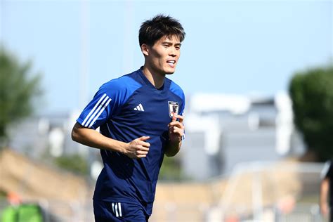 【サッカー日本代表】冨安健洋 イラク戦に向けて「テレビ越しでも伝わるエネルギーを見せられるようピッチ上で全力を尽くしたい」｜アジアカップ