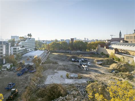 Gallery of DAM Explores the Challenge of New Urban Neighborhoods in