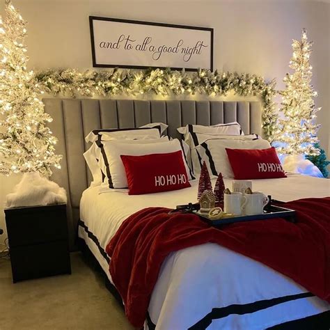 Cozy Christmas Bedroom Decor Ideas