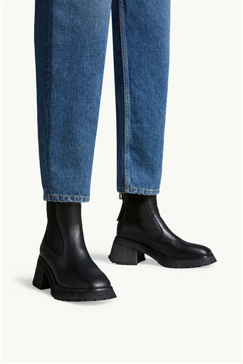 chelsea boots for women 9