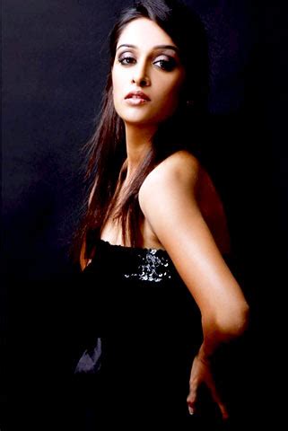 Hot And Cool Deepika Samson