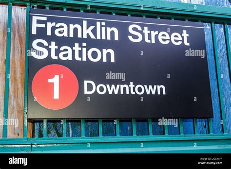 New York Citynyc Ny Lowermanhattantribecafranklin Street Station