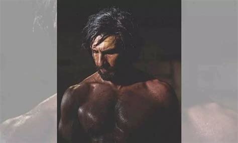 Ranveer Singh Flaunts Chiseled Physique