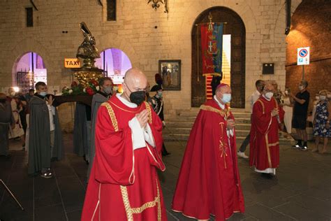 Solennit Di San Rufino In Tanti Alla Veglia Di Preghiera In Onore Del