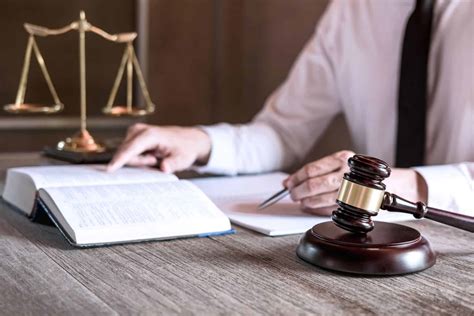 Top 6 Qualities To Seek In A Criminal Defense Attorney